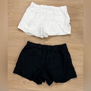 Two A & F Women's Shorts in Black and White With Pockets
